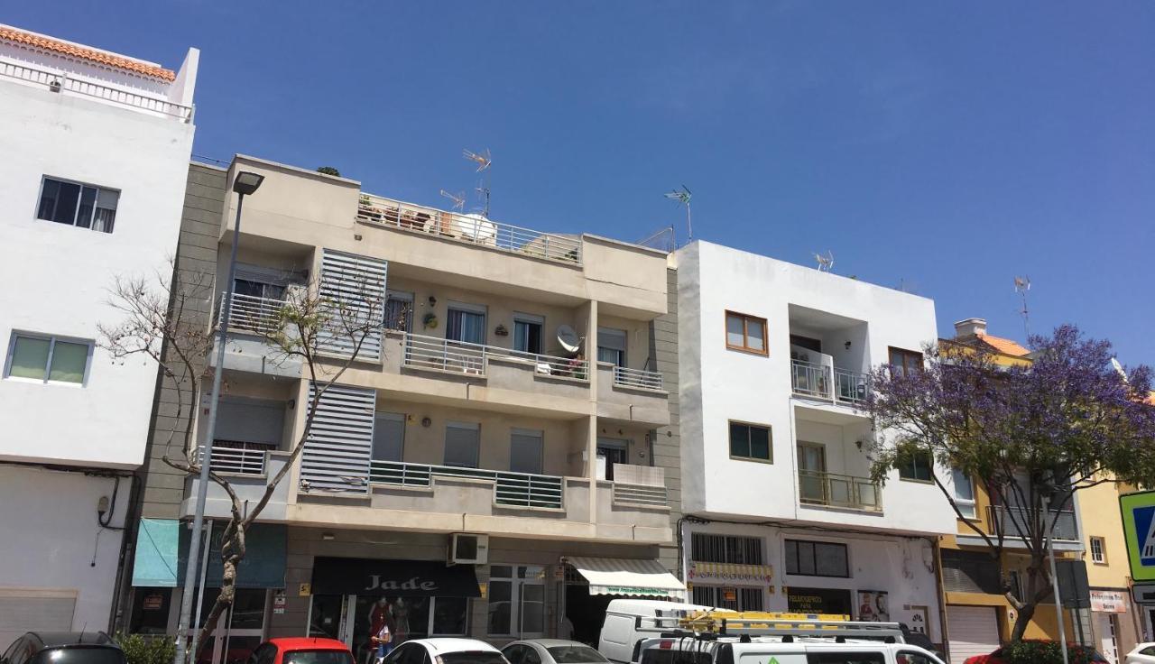 Cosy Apartment With Rooftop Terrace And Wifi Valle de San Lorenzo Exterior photo